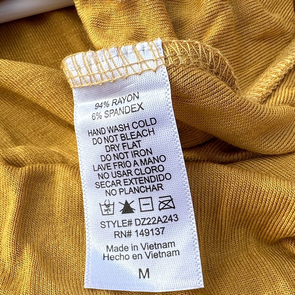 Double Zero Golden Long Sleeve Bodysuit - Picture 4 of 4